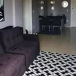 Apartamento 2 dormitórios Luíz XV