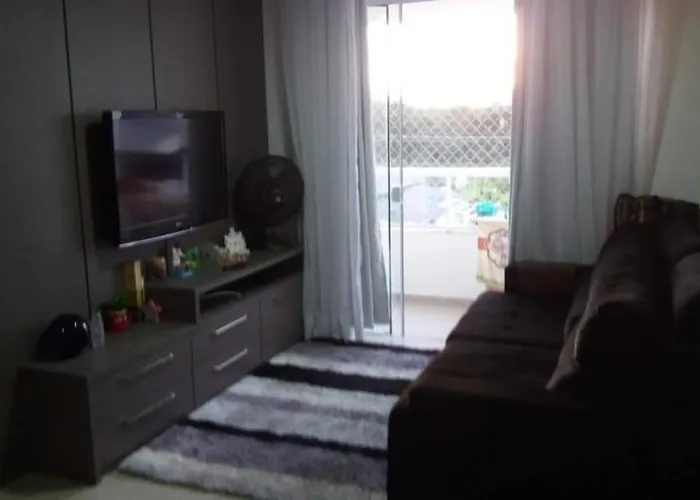 Apartamento 2 dormitórios Luíz XV